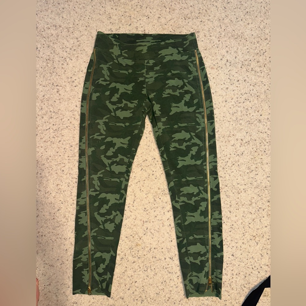 Camo Zip up Pants
